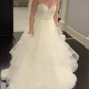 Stella York Wedding Gown BRAND NEW WITH TAGS SZ10